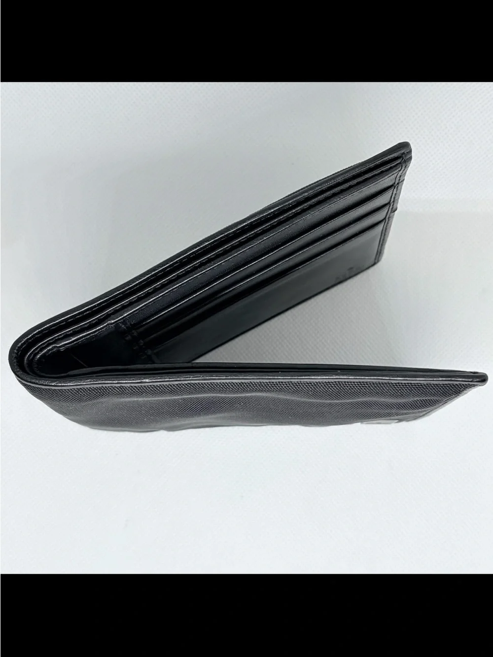 Gucci Black Men's Bi-Fold Card & Key Holder Wallet